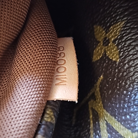 Louis Vuitton Bosphore Crossbody Messenger PM Brown Tan Monogram - Picture 9 of 16